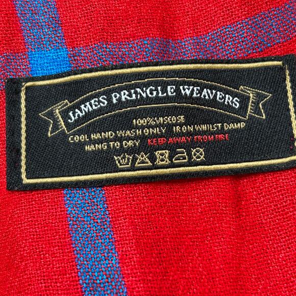 James Pringle Weavers Red Tartan Plaid Fringe Scarf 100% Viscose 26” x 70” - Picture 4 of 4